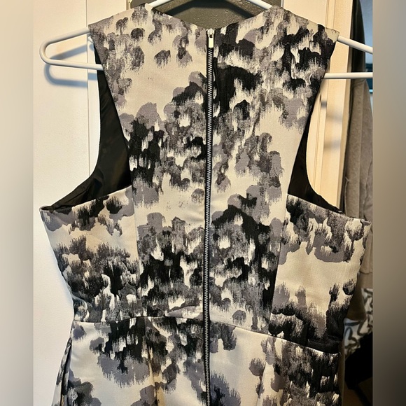 H&M Dress - Picture 1 of 3